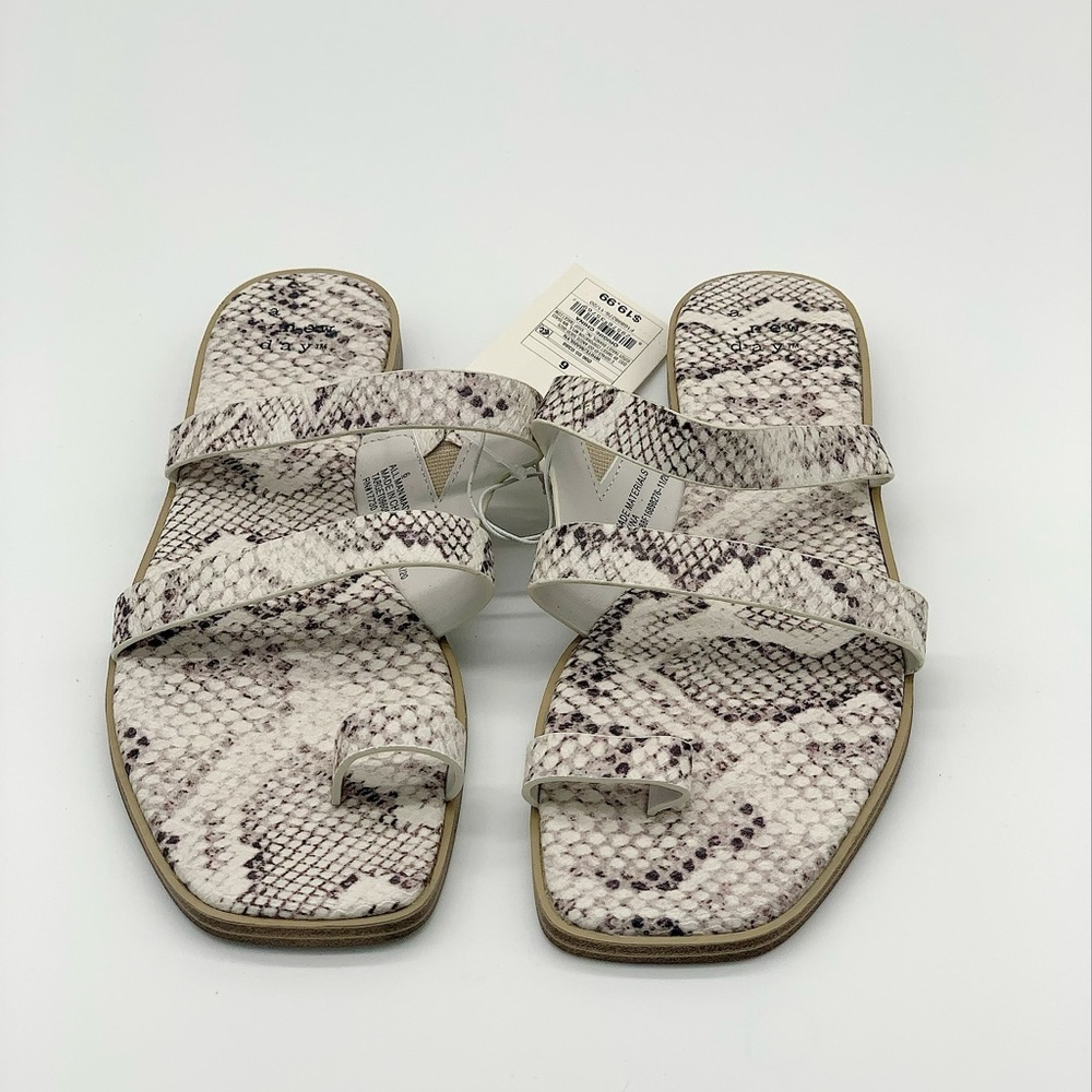 NWT | A New Day Animal Printed Sandal | Size 6